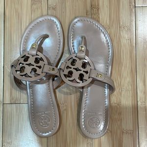 Good condition Tory Burch flip flops